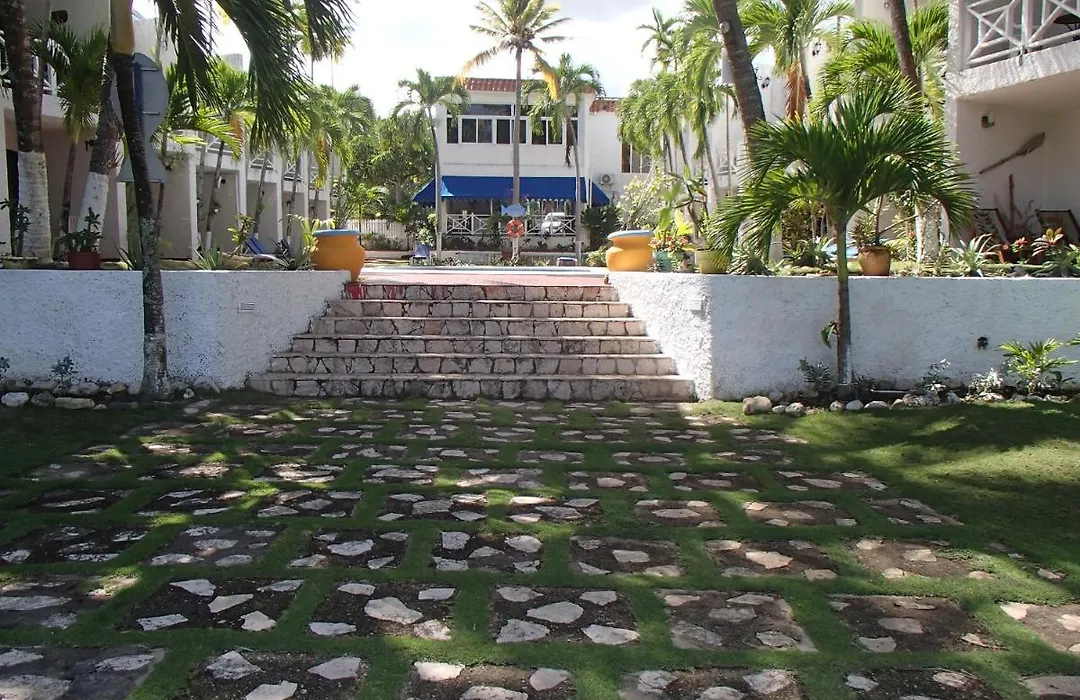 Chrisanns Beach Resort-1