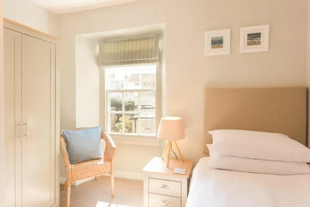 Aln Cottage Alnmouth-1