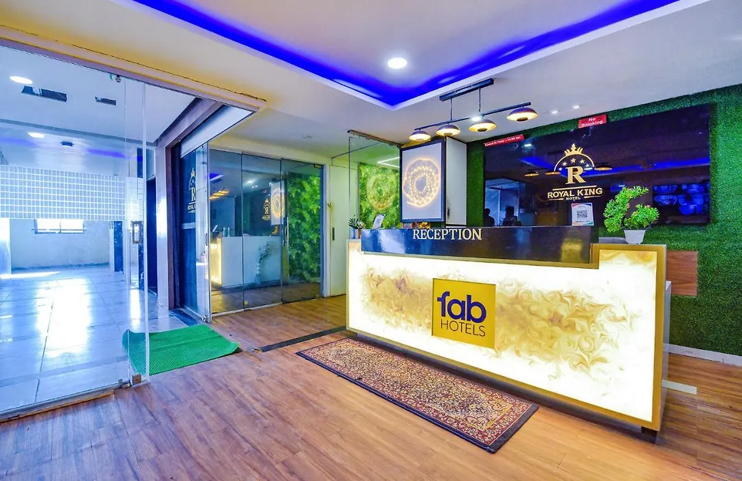 Fabhotel Royal King-1