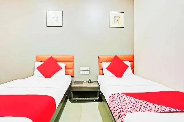 Hotel Amfahh - Andheri West Railway Station-1