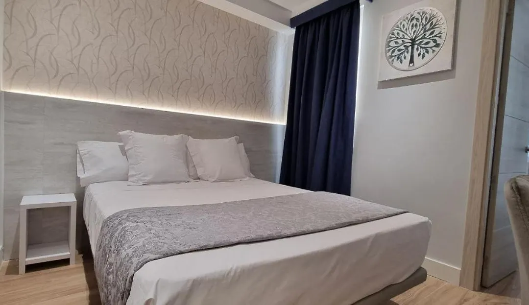 Ch La Petite Maison - Boutique - Madrid-1
