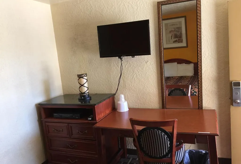 Encore Motel-1