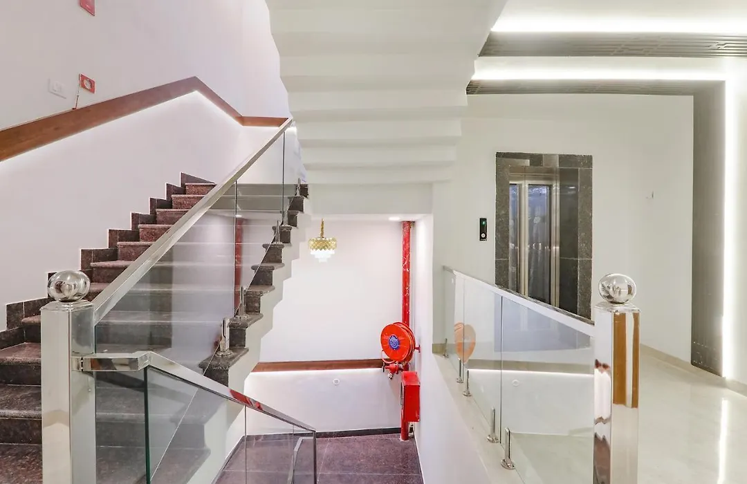 Fabhotel Impact-1