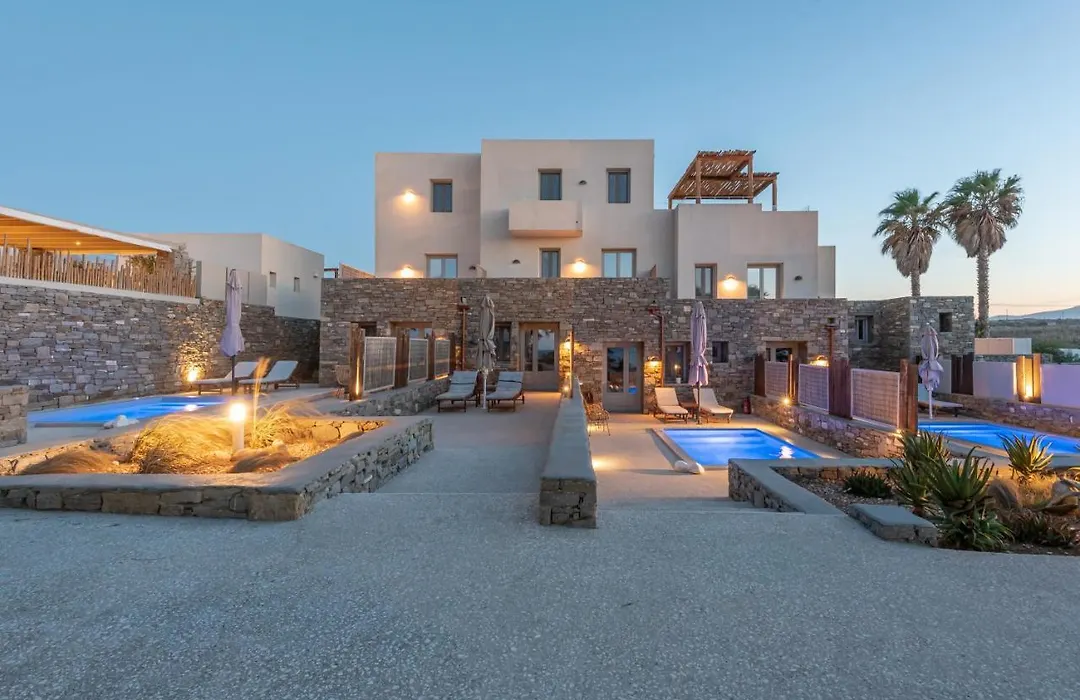 Paros Comfy Suites-1