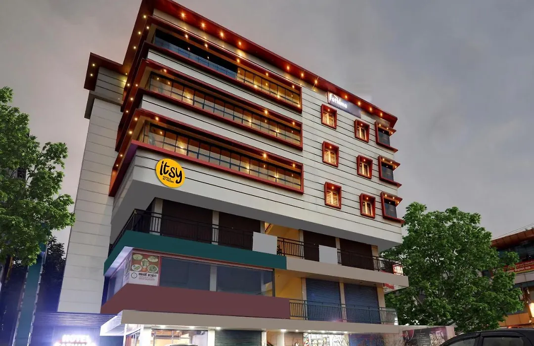 Hotel Fathima Palace-1