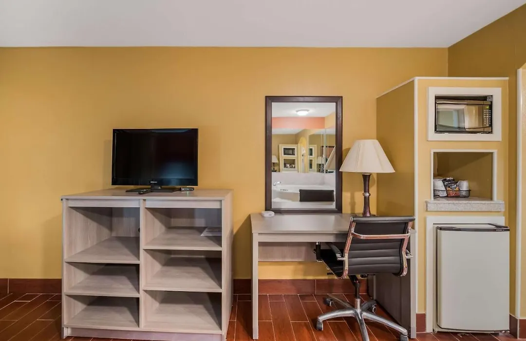 Surestay Hotel By Best Western Mt Pleasant-1