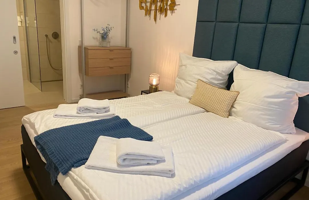 Pure Berlin Apartments - For Up To 5 Guests Near Uber Arena, Central, Stylish-1