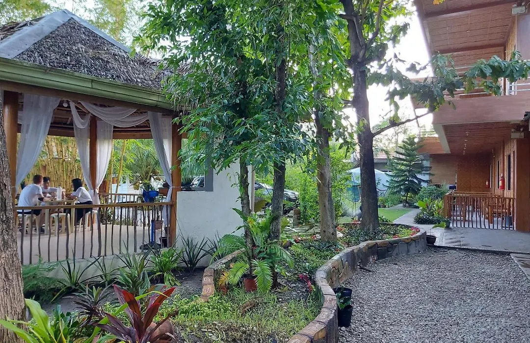 New Village Lodge-1