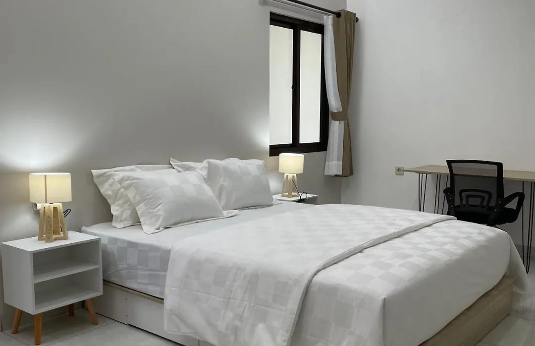 9 Residence Guesthouse Syariah Cilandak-1