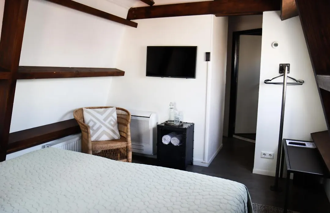 Hotel Dwars-1