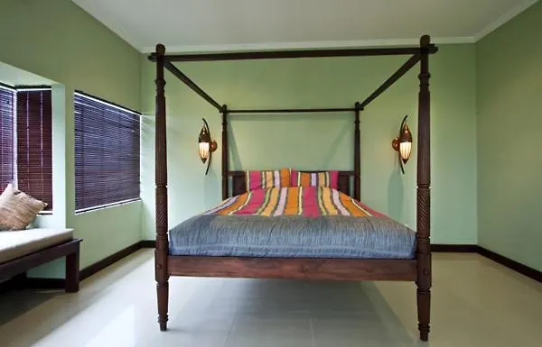 Sandat Mas Cottages-1