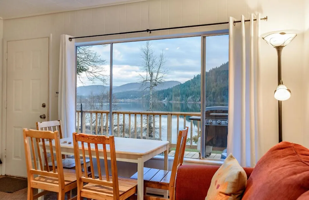 Green Acres Lakeside Resort Salt Spring Island-1
