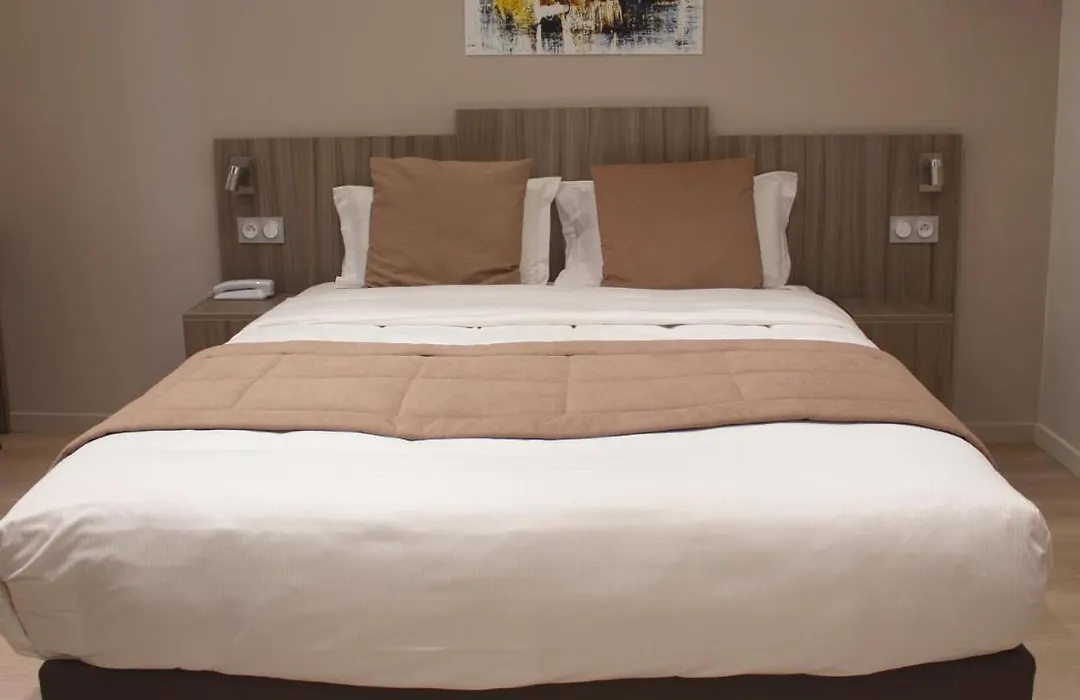 Hotel Puy De Dome-1