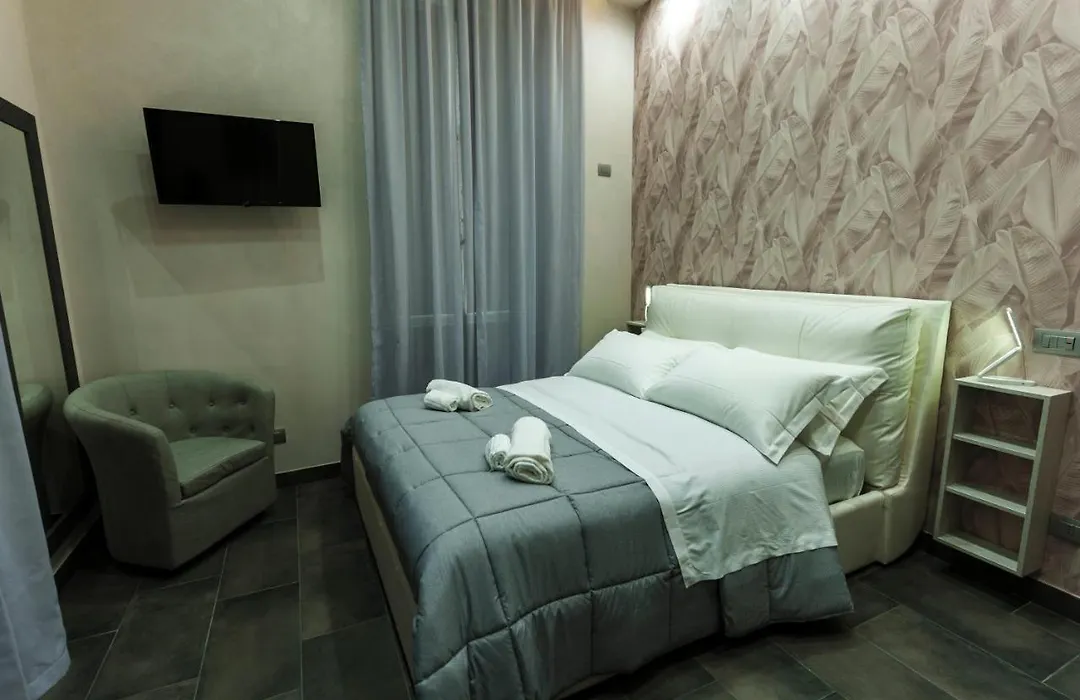 Julia Luxury Suite Rome-1
