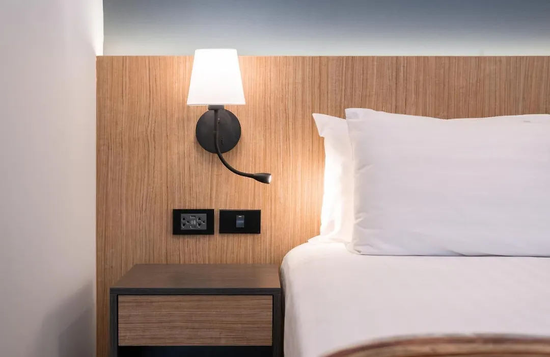 Icheck Inn Residences Sathorn-1