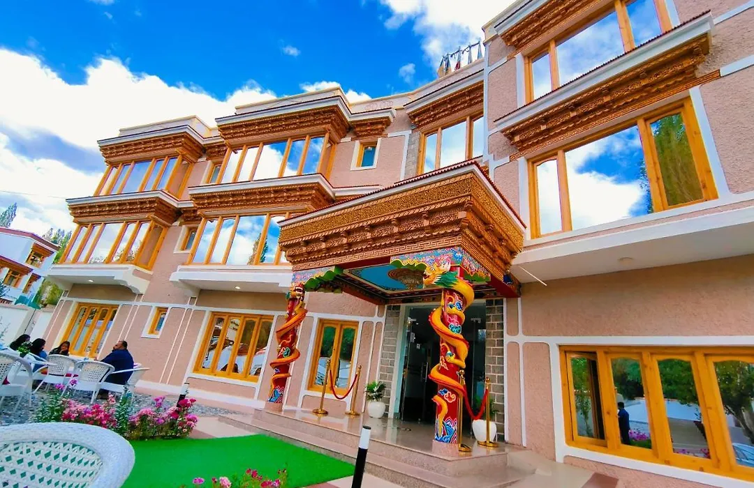 Sangaylay Palace-1