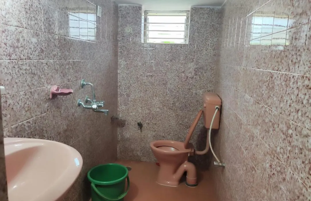 Camrose Guest House-1