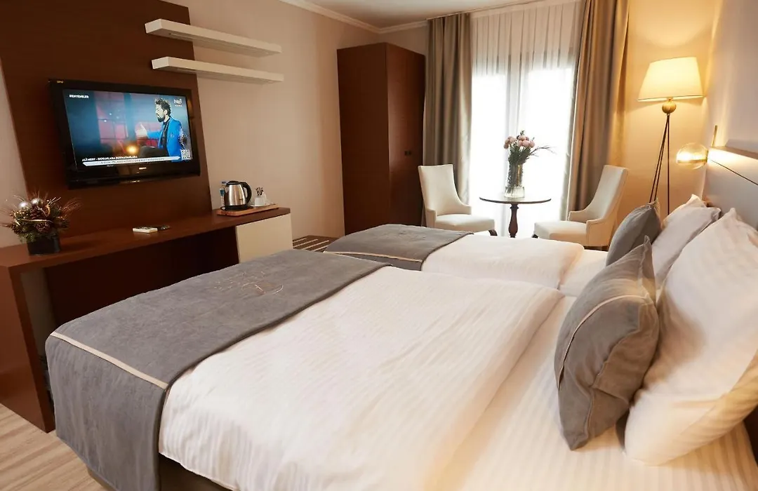 Mira Otel Alsancak-1