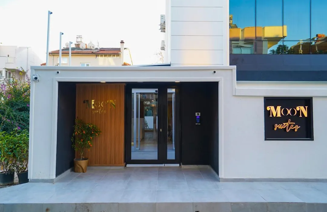 Moon Suites-1