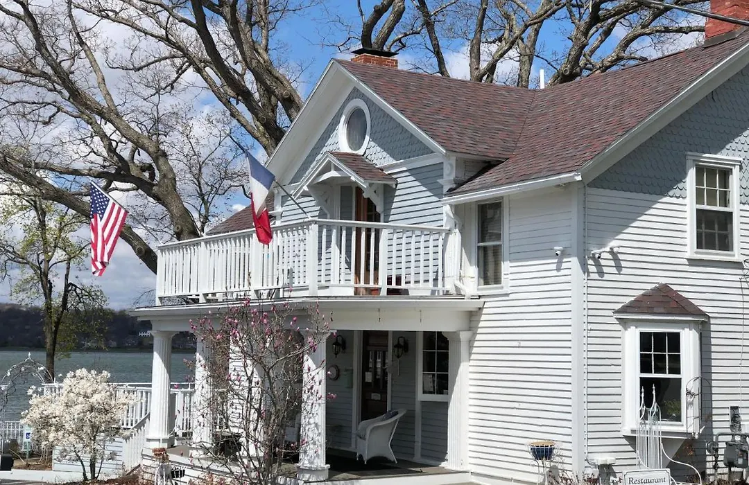 The French Country Inn-1