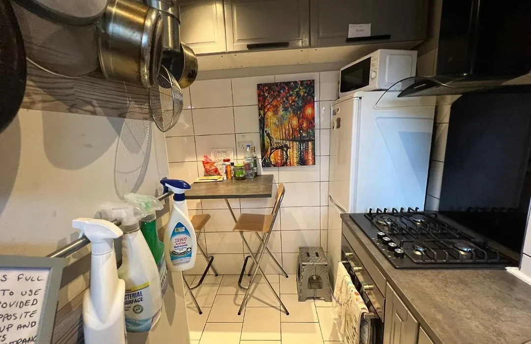Holiday Properties Vauxhall Central Rooms-1