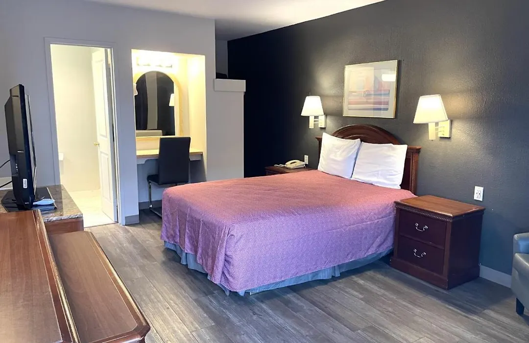Downtown Inn-1