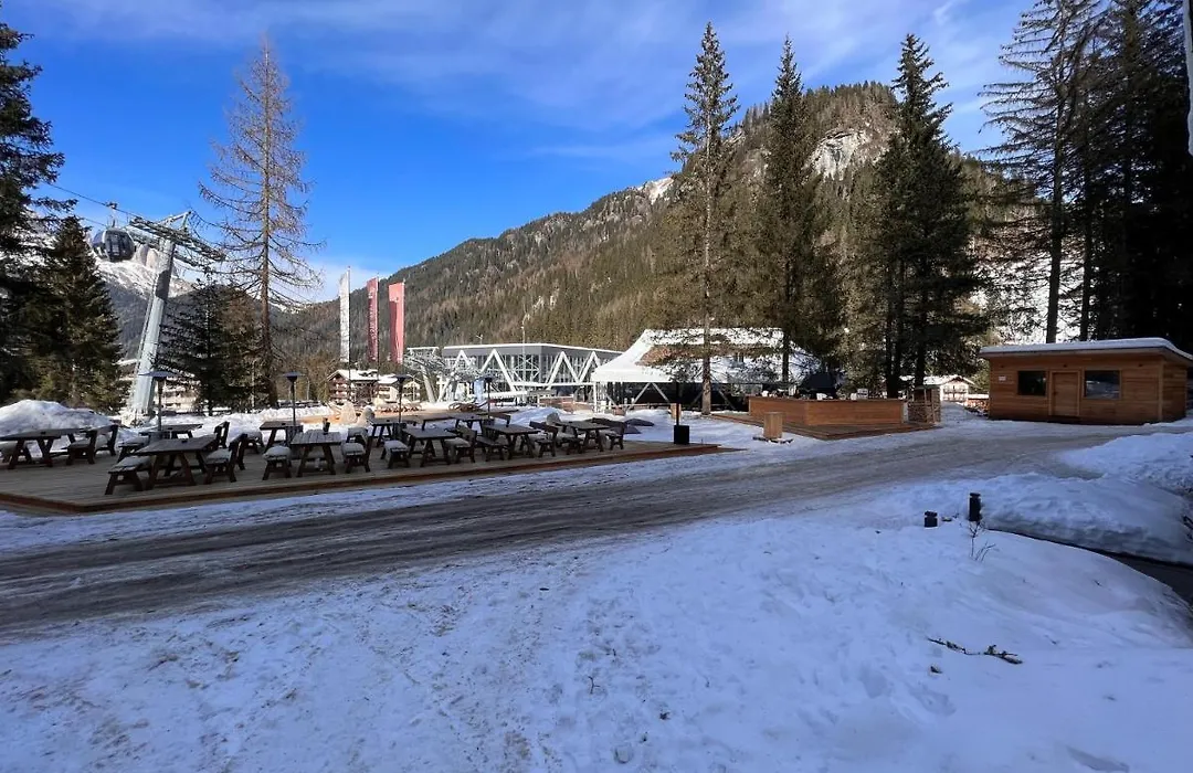 Chalet Queen-1