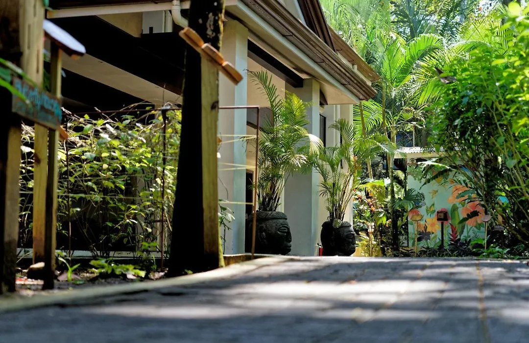 Hona Beach Hotel-1