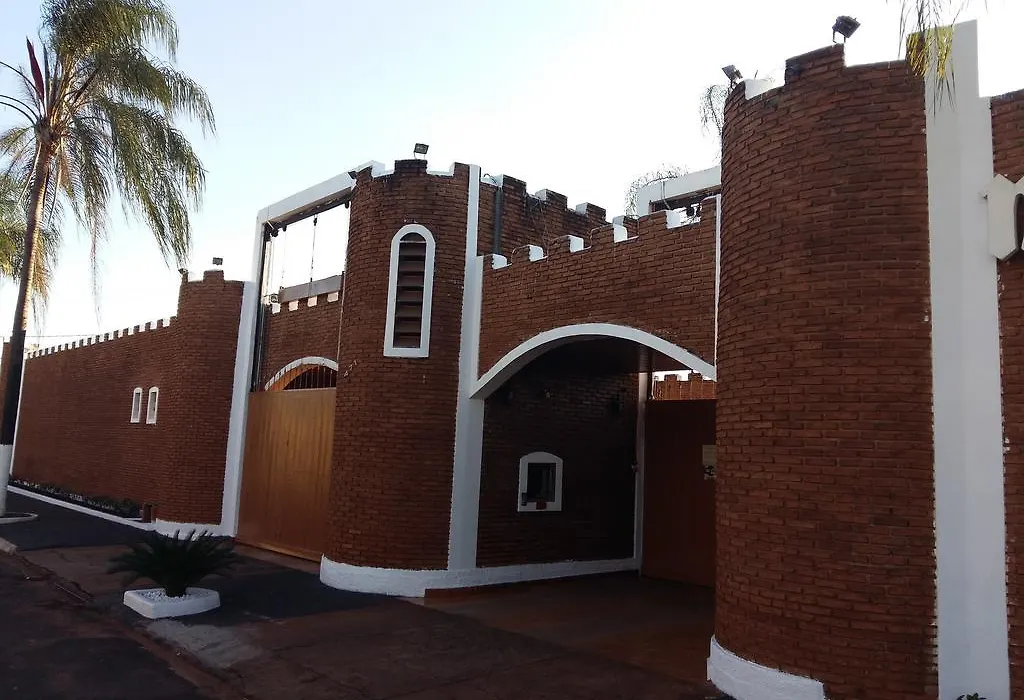 Medieval Motel E Hospedagem (Adults Only)-1
