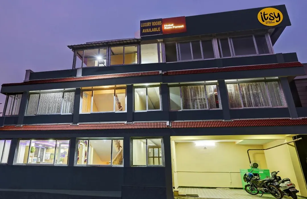Itsy Hotels Rain Forest, 1 Km From Rose Garden-1