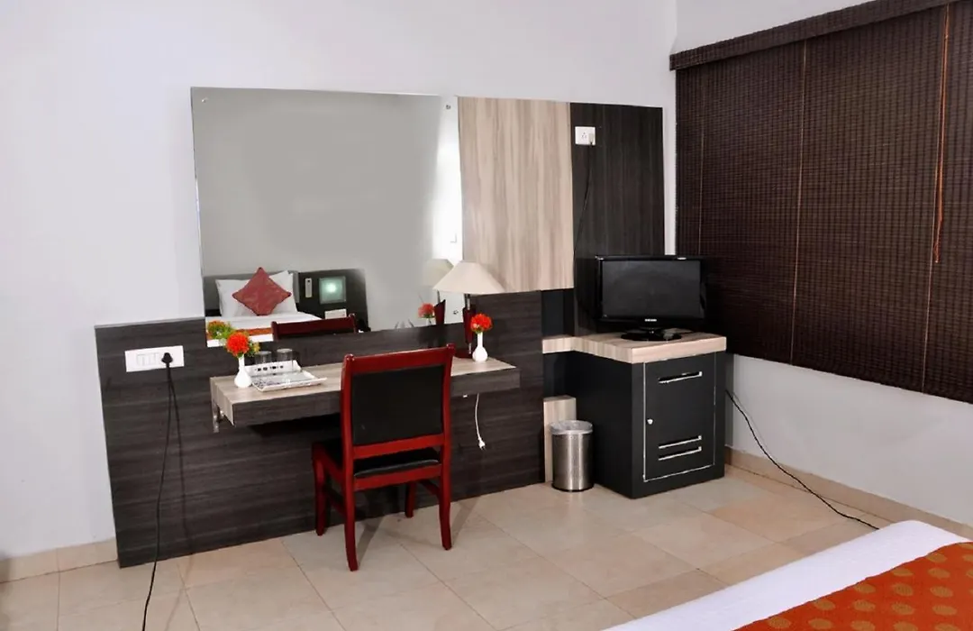 Hotel Palm Shore-1