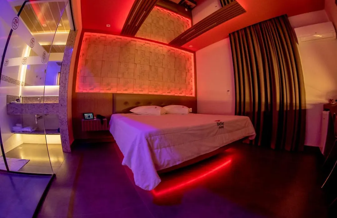Motel Belle (Adults Only)-1