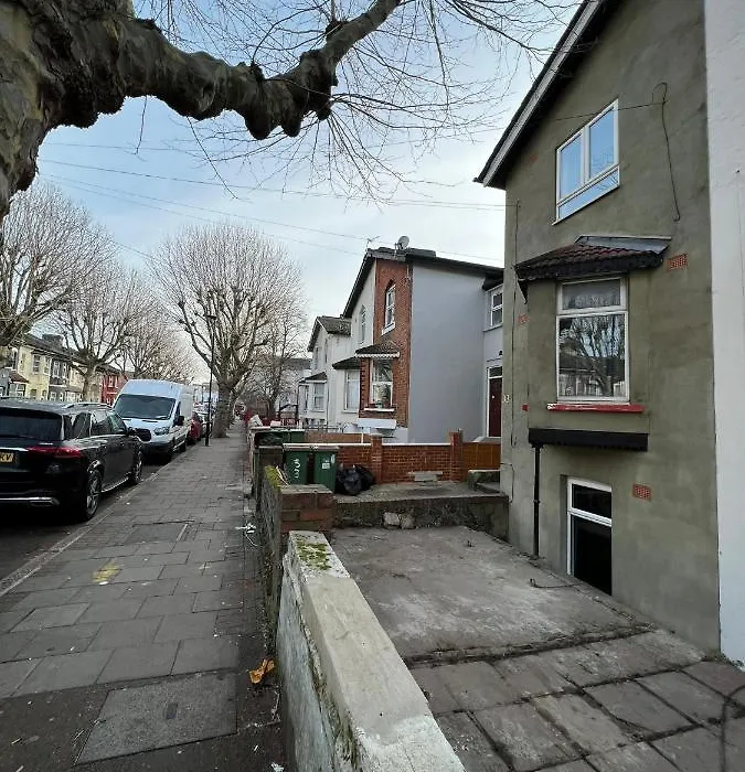 Upton Park Bedrooms 25 Min To Central London-1
