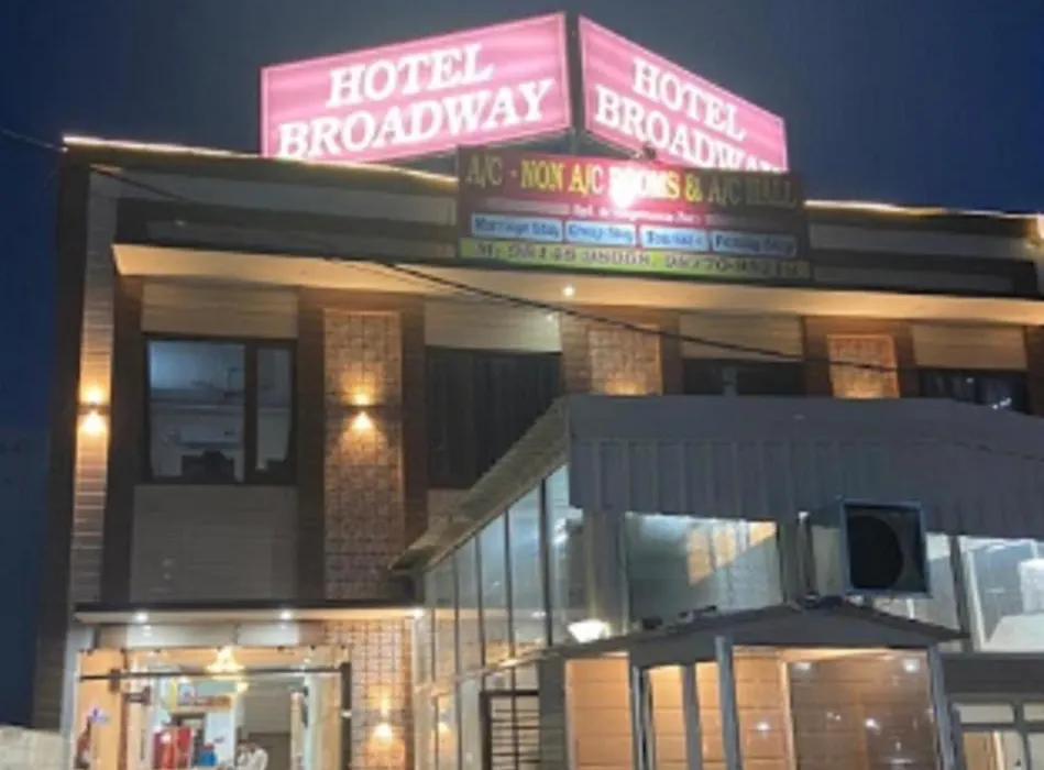 Hotel Broadway By Wb Inn-1