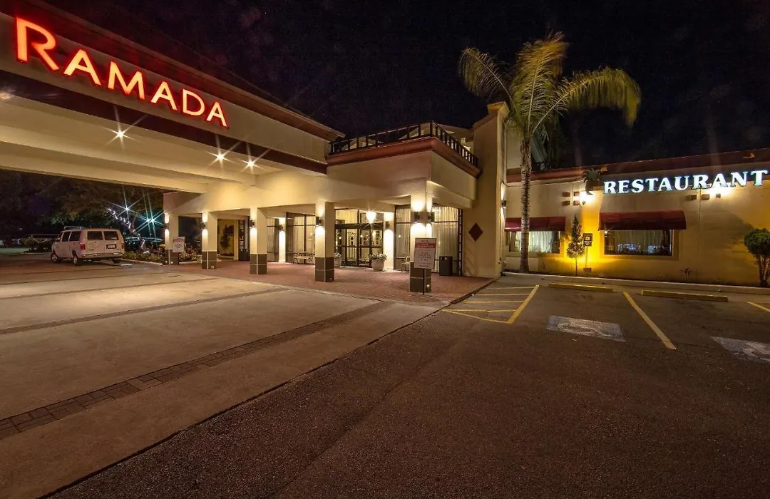 Ramada By Wyndham Houston Intercontinental Airport East-1