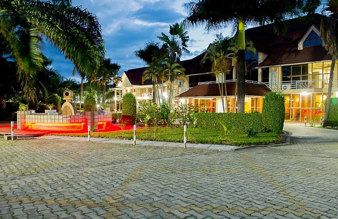 Hotel Safari Gate-1