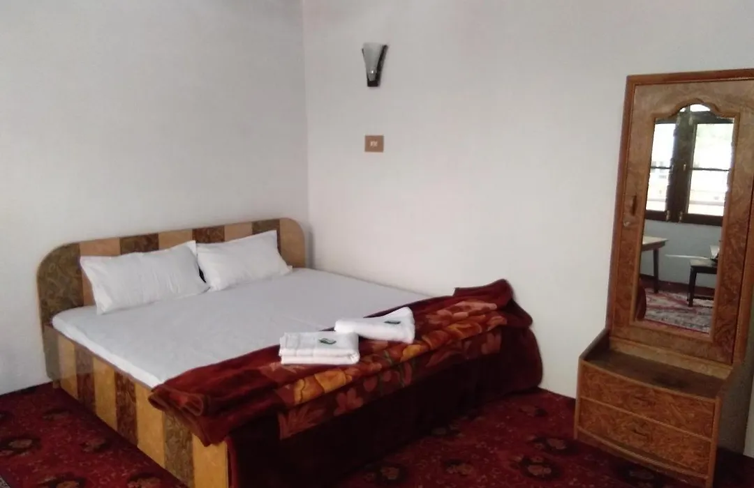 Howrah Guest House-1