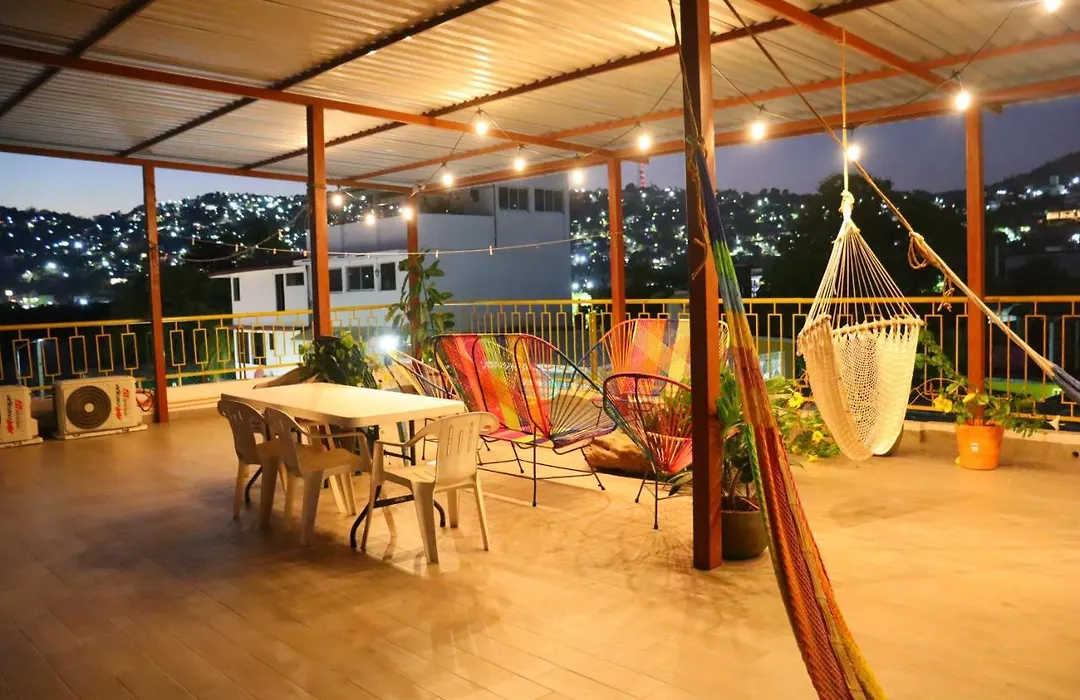 Hotel Casa Mandarine , Amazing Private Rooms W Balcony, Rooftop, Hammocks, Ac, Smartv, 100Mbs!-1