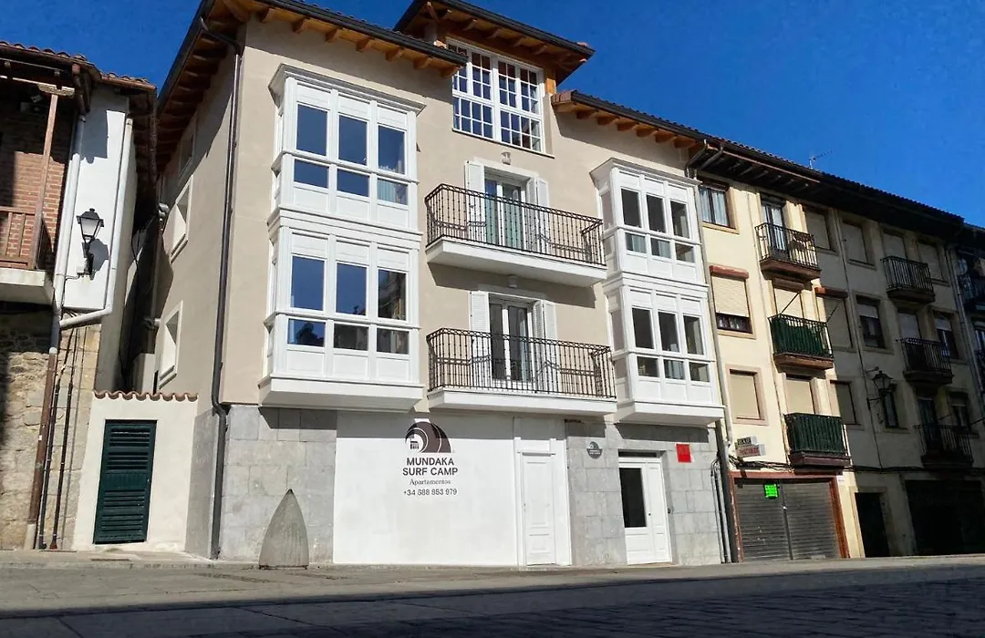 Apartamentos Mundaka Surf Plaza-1
