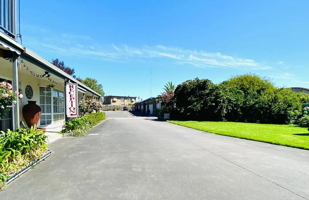 Mid Valley Motel-1