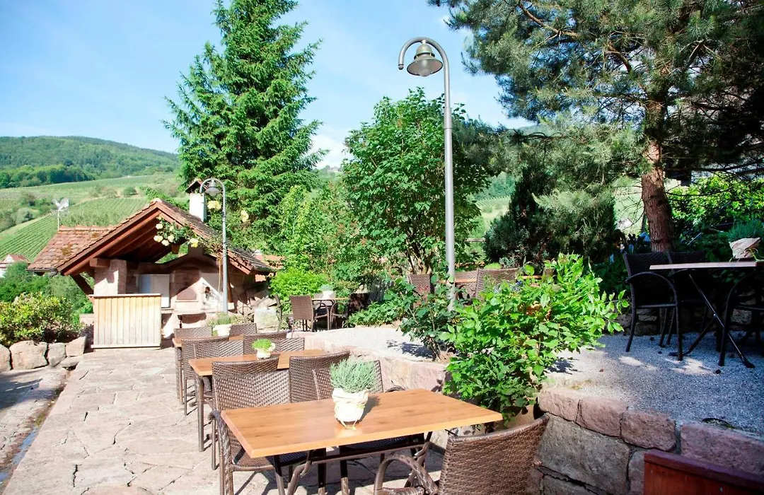 Naturhotel Holzwurm-1