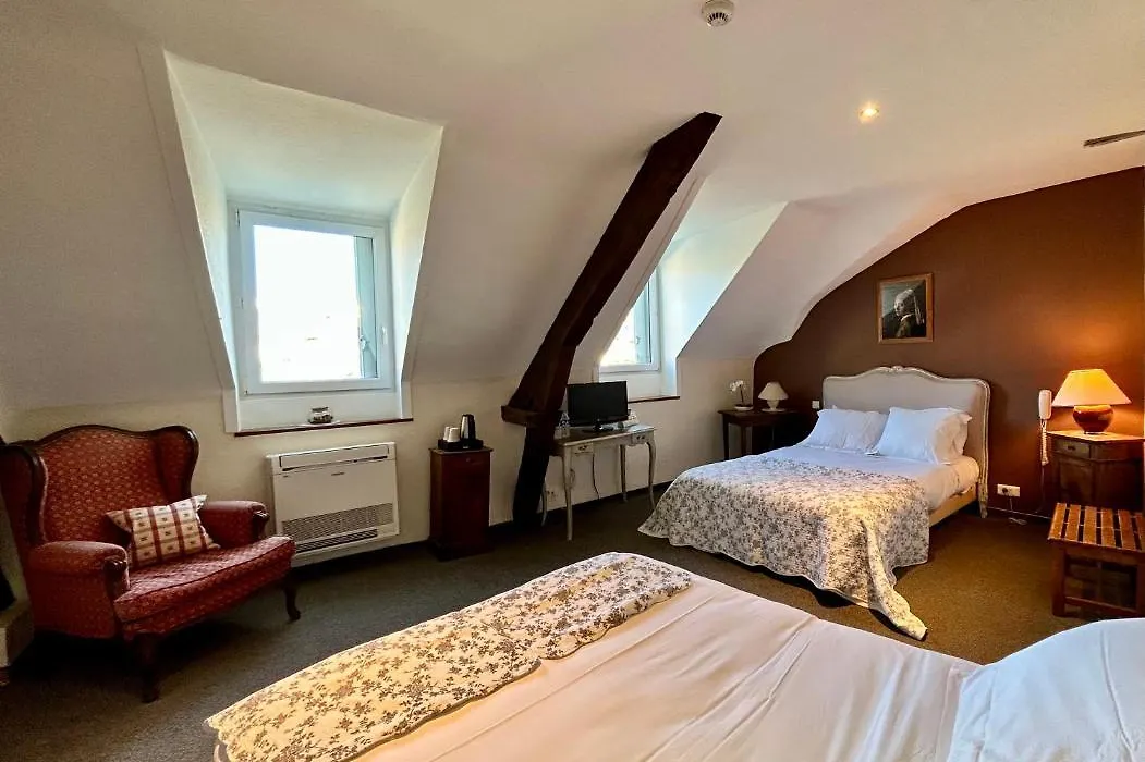 Logis Hôtel Teyssier-1
