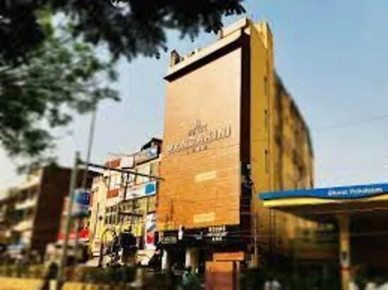 Hotel Mandakini Lush-1