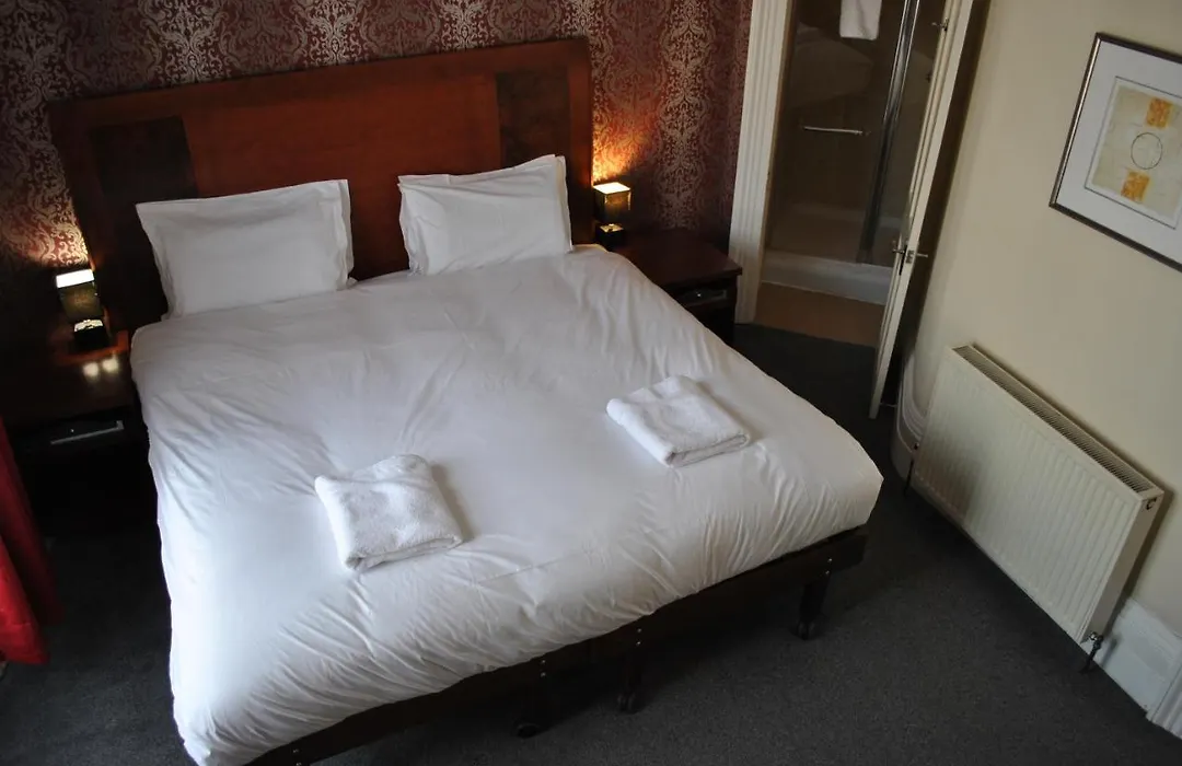 Town House Rooms-1