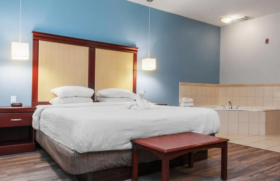 Premier Inn & Suites - Downtown Hamilton-1