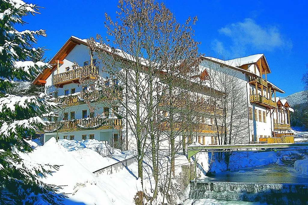 Ferienhotel Rothbacher Hof-1