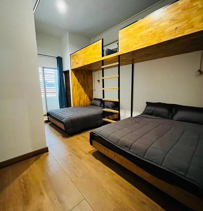 103 Condominium2 Cnx-1