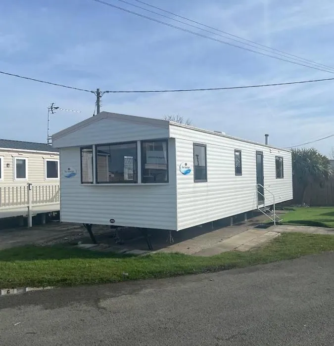 No. 1 Family Caravan At Golden Gate Holiday Centre, Sleeps 6-1