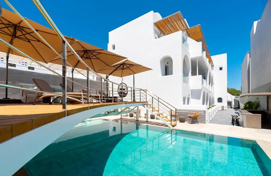 Deluxe Suites Santorini-1