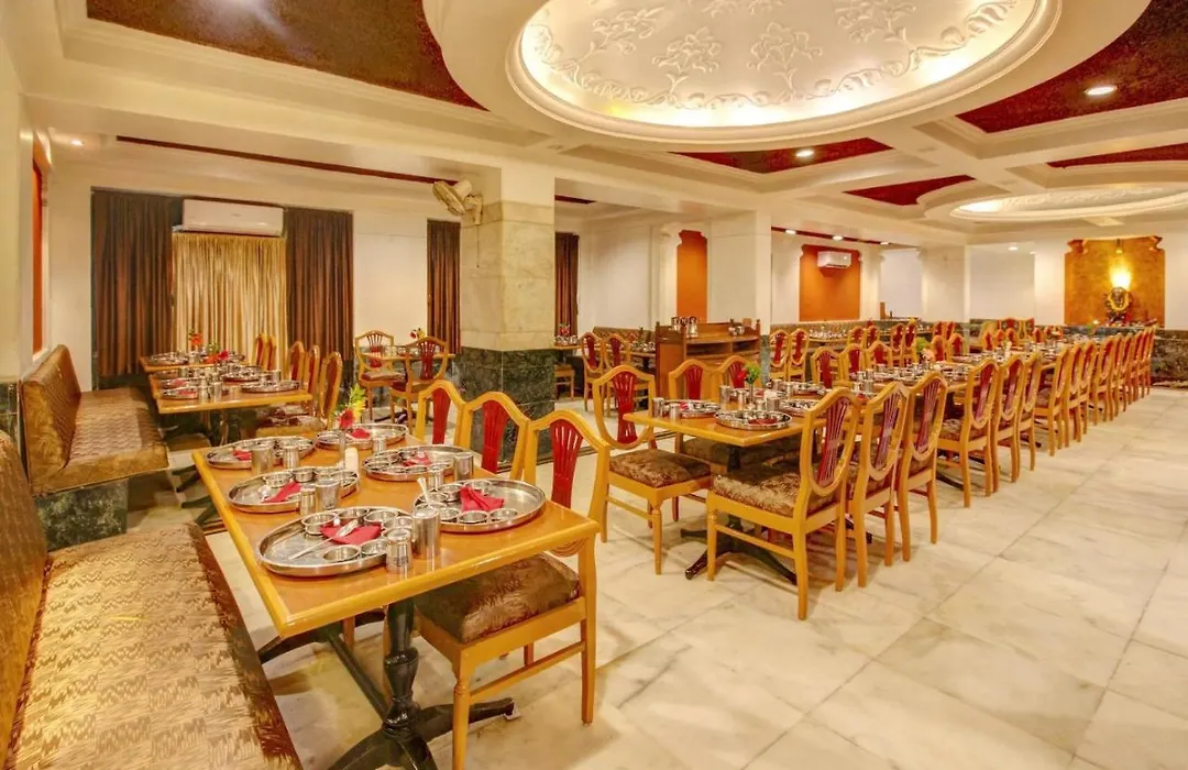 Hotel Yuvraj-1